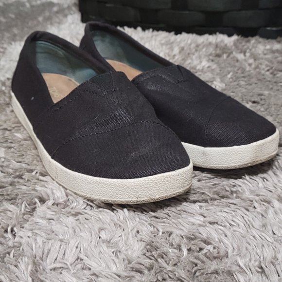 TOMS Avalon Canvas Slip-On Shoes - Picture 4 of 7